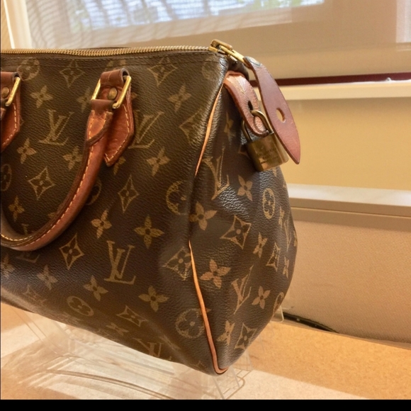 AUTHENTIC VINTAGE Louis Vuitton Monogram Satchel - Picture 4 of 10
